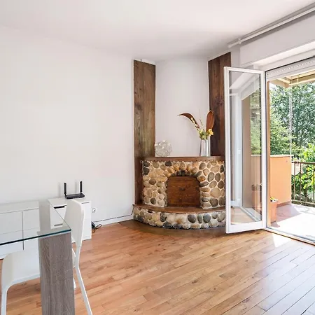 Bruna's Apartment *
